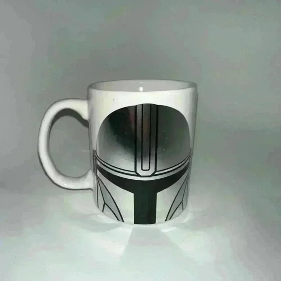 Star Wars The Mandalorian Mug White Black - Picture 2 of 7